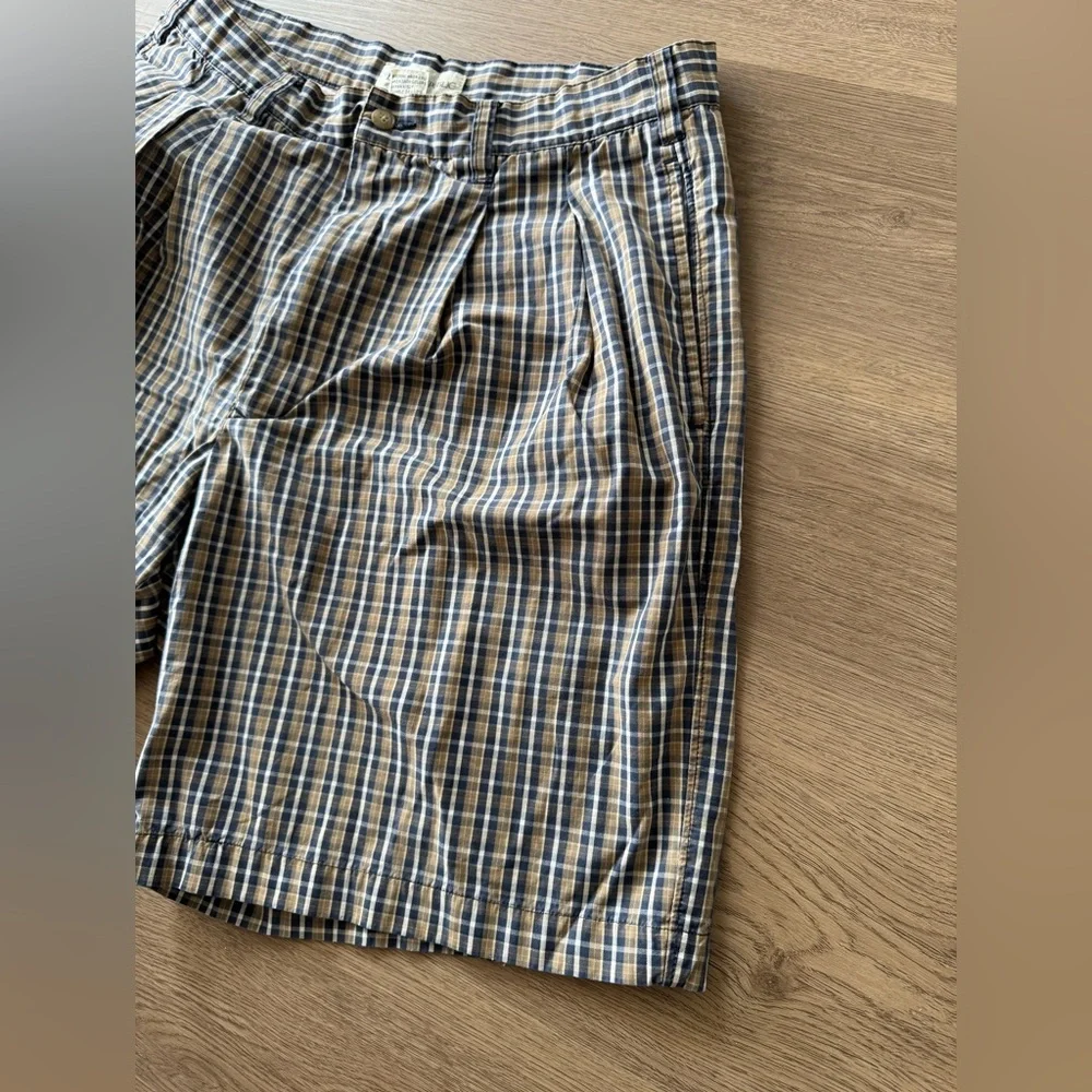 Vintage Banana Republic 100% Cotton Men's Checkered Plaid Shorts Size 33